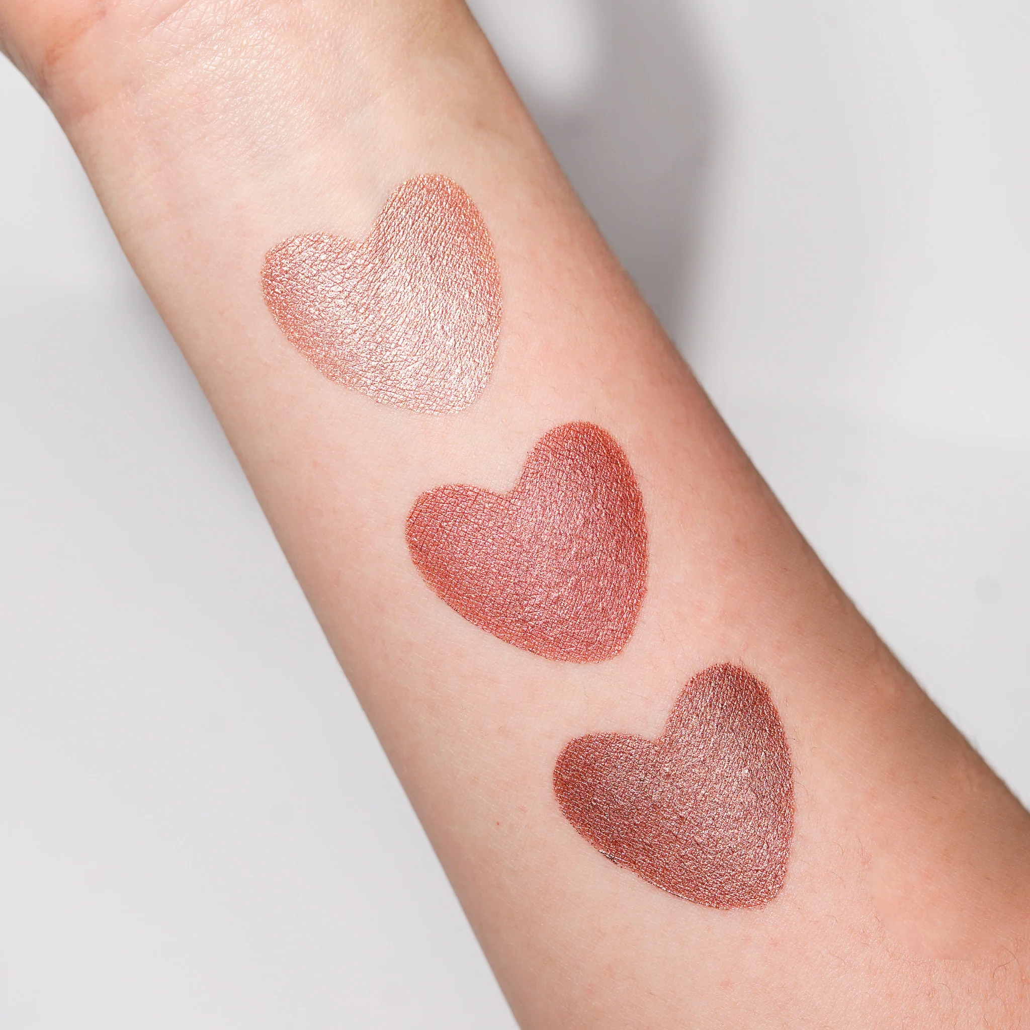 Dye for You Illuminating Powder - Image 7