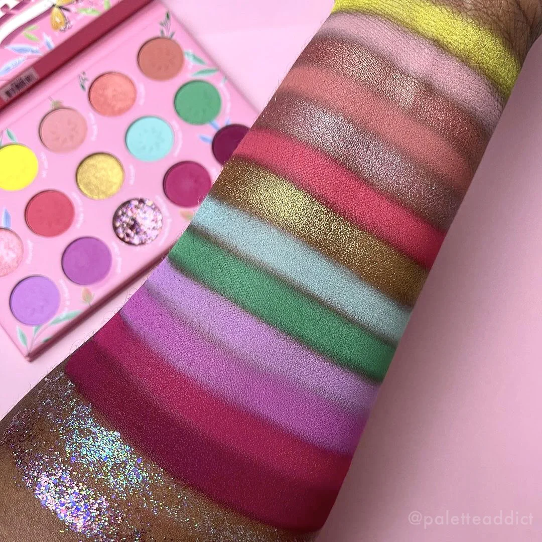 ESCAPE THE ORDINARY Eye Palette - Image 3