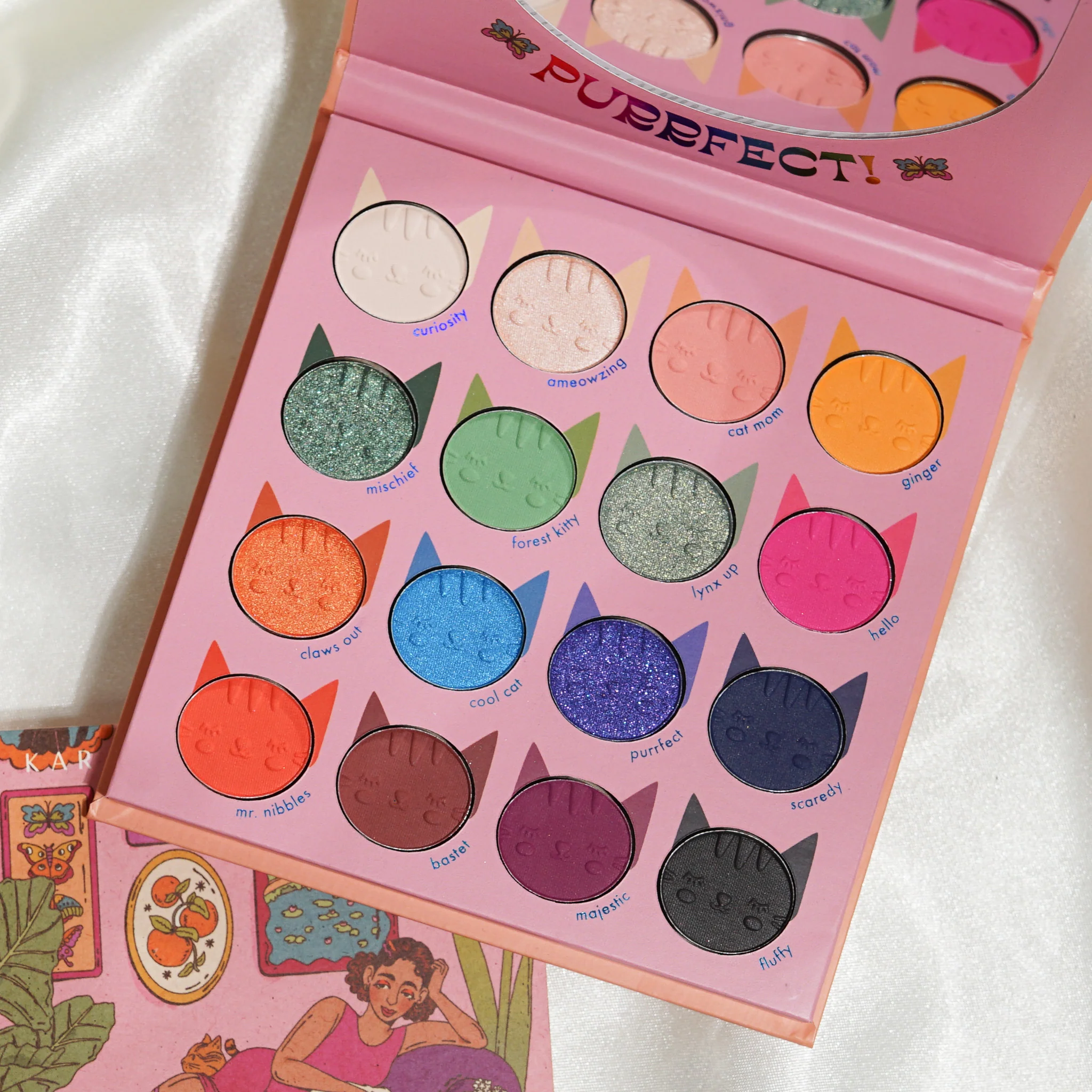 'Moment to Paws' Creative Beauty Palette - Image 4